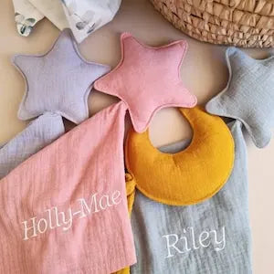 Personalized Name Baby Gift Custom Baby Muslin Comforter Toy Cotton Moon Star Security Blanket Baby Sleeping Doll Saliva Towels